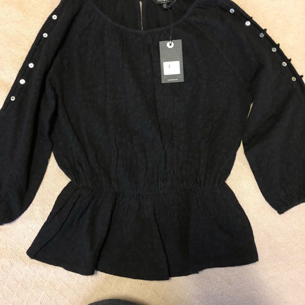 Lucky Brand Jacquard Cold Shoulder Top - Picture 4 of 8